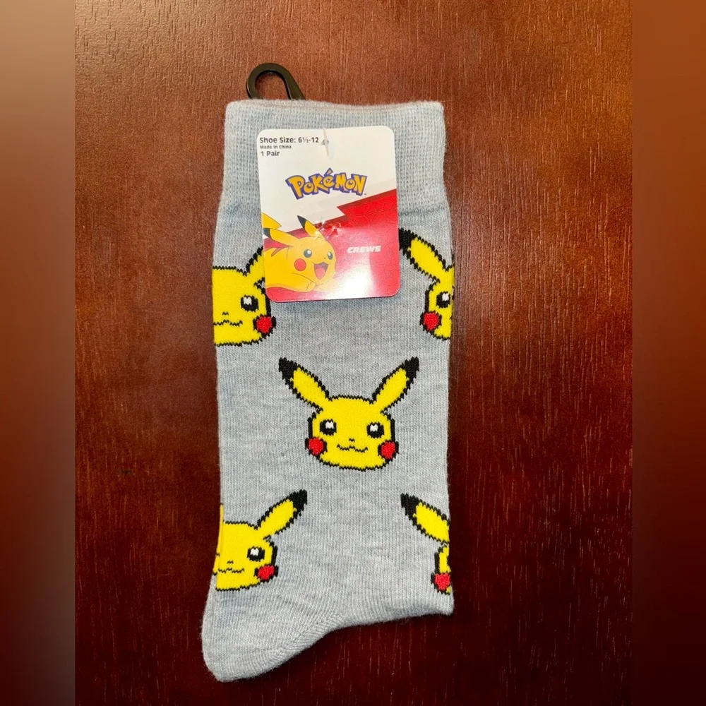 POKÉMON NOVELTY CREW SOCKS NWT MEN’S SHOE SIZE 6.5-12